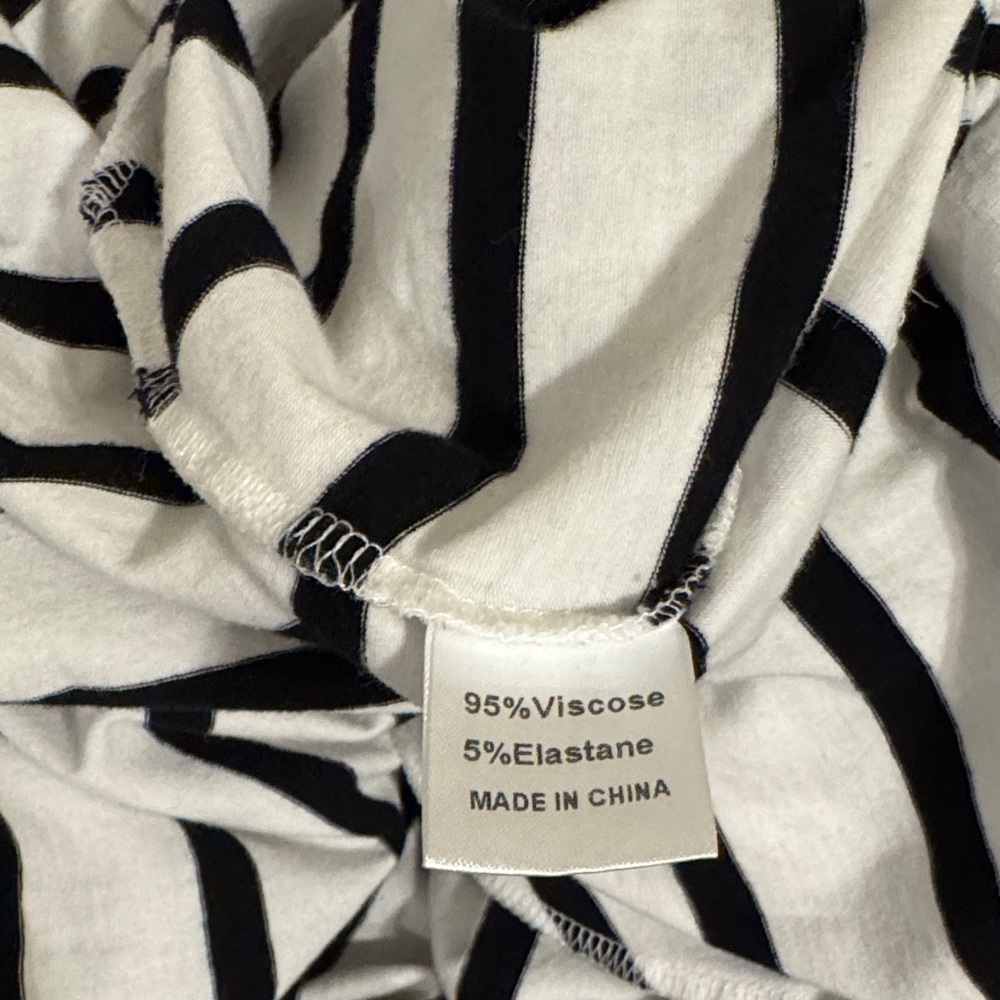 Striped Black and White‎ Maxi Dress - Picture 4 of 5